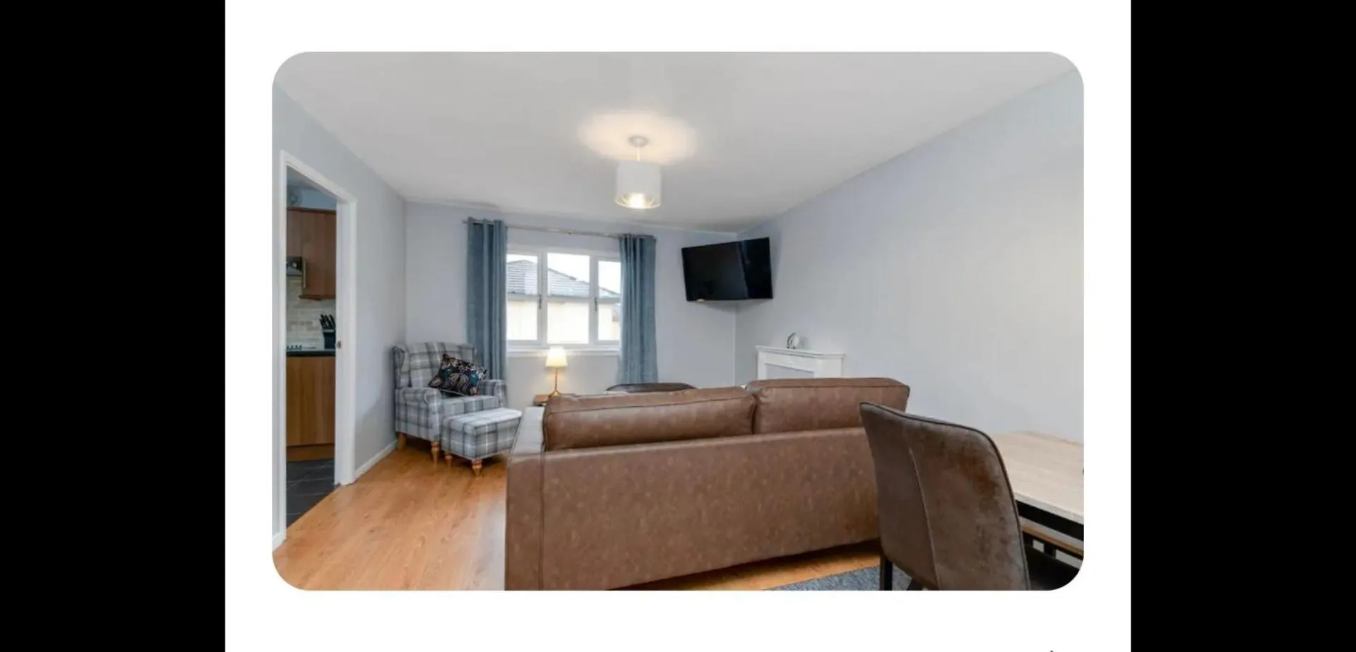 2 Bedroom Central Apartment With Free Parking Sleeps 4 People Edinburgh